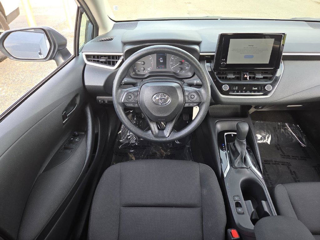 Used 2025 Toyota Corolla LE FWD image 21