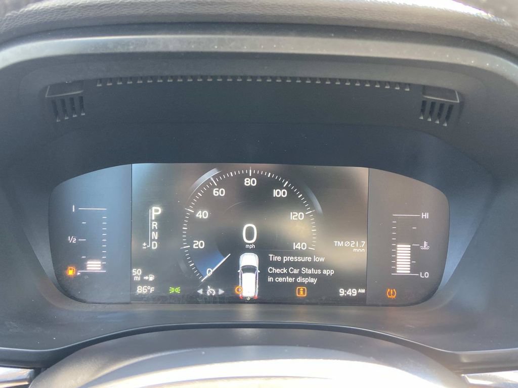 Used 2019 Volvo XC60 T6 Momentum w/ Premium Package AWD/4WD image 28