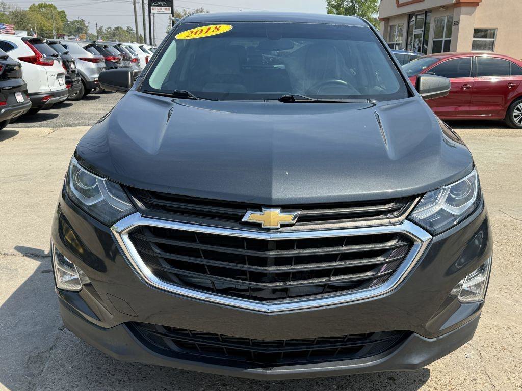 Used 2018 Chevrolet Equinox LS image 2