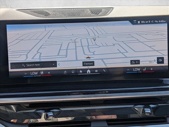 Used 2025 BMW X7 xDrive40i w/ M Sport Package AWD/4WD image 13