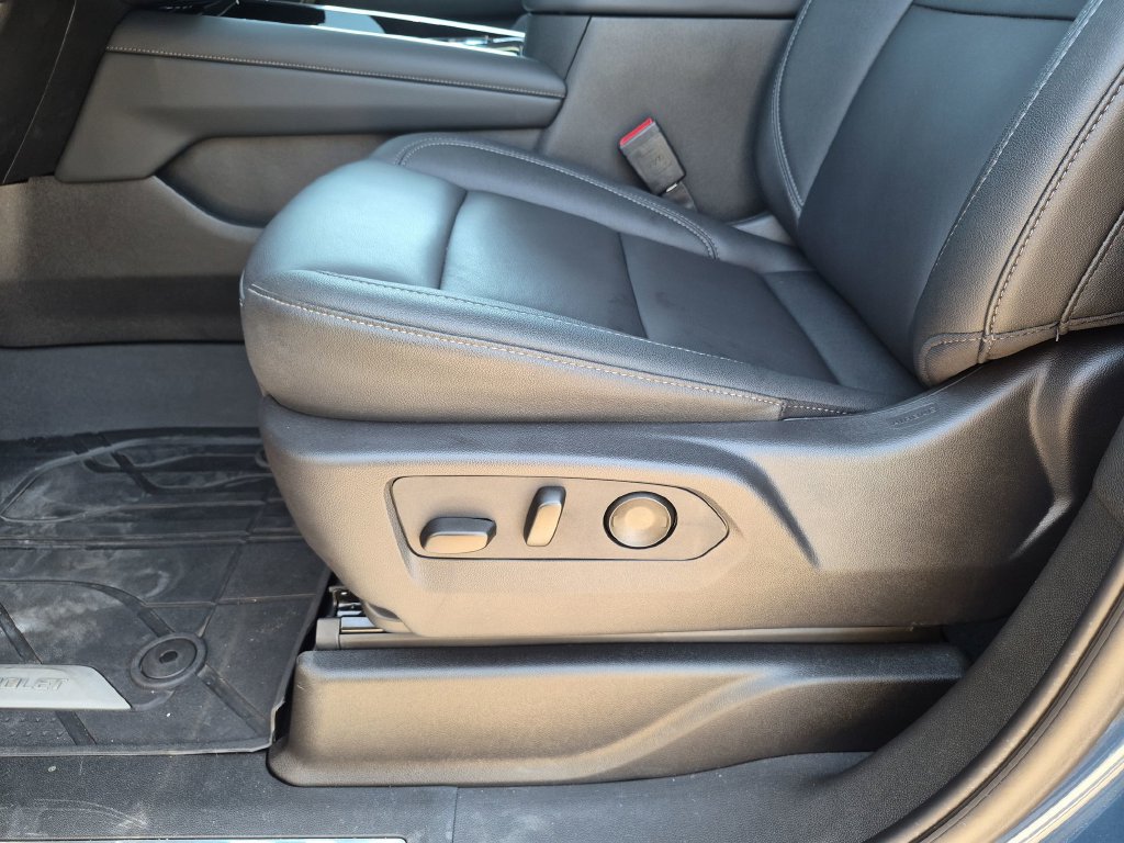 Used 2026 Chevrolet Tahoe LT w/ Comfort Package RWD image 18