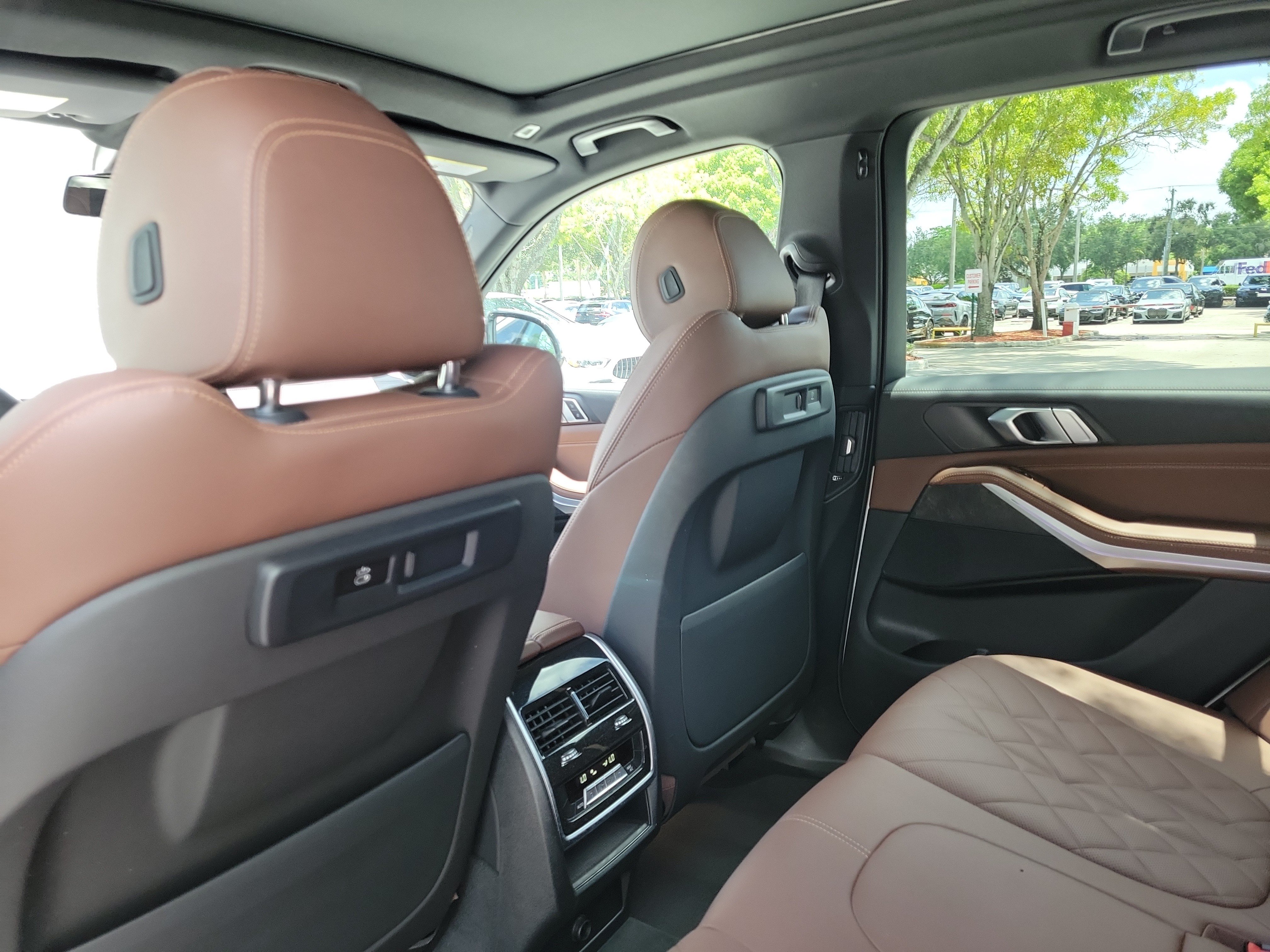 Used 2023 BMW X5 xDrive40i w/ Premium Package AWD/4WD image 10