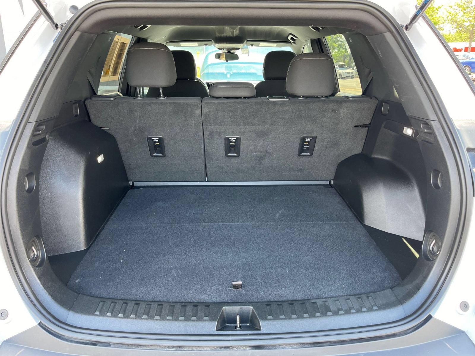 Used 2025 Chevrolet Equinox LT FWD image 36