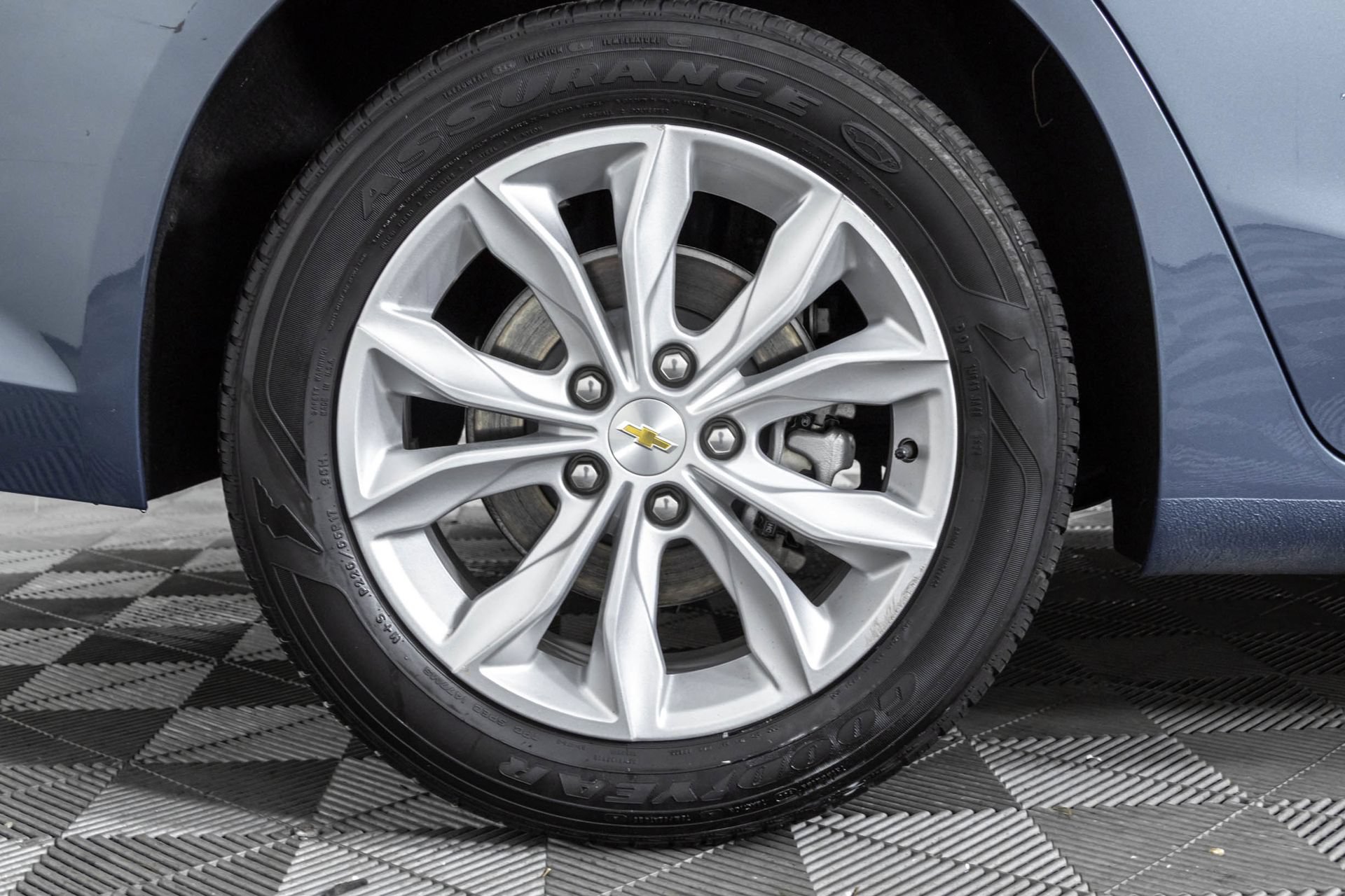 Used 2025 Chevrolet Malibu LT FWD image 42