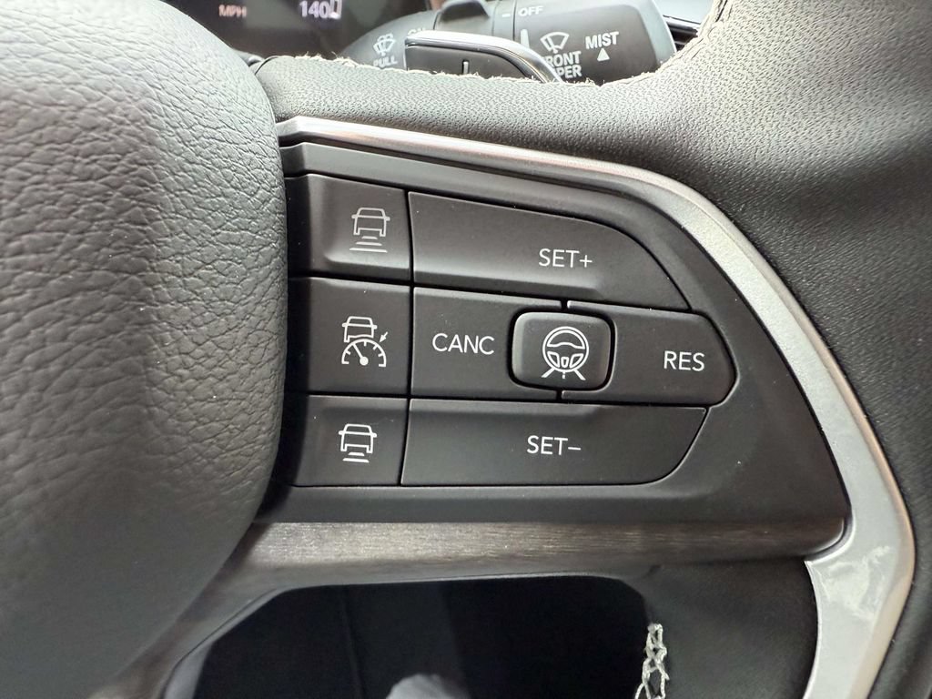 New 2026 Jeep Grand Cherokee Altitude AWD/4WD image 23