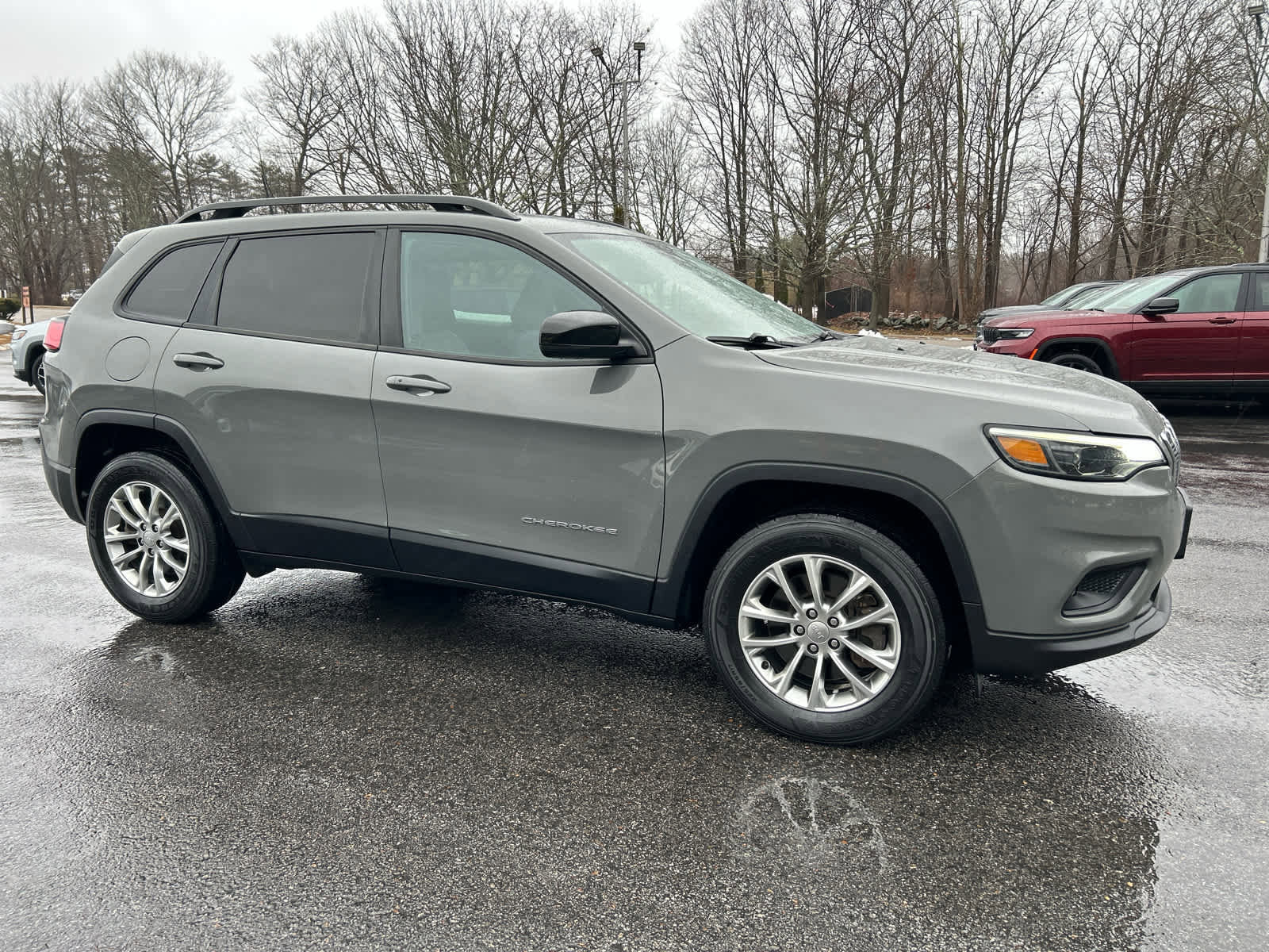 Used 2022 Jeep Cherokee Latitude Lux w/ Sun & Sound Group image 3