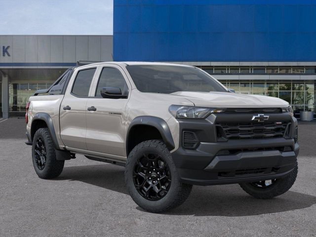 New 2026 Chevrolet Colorado Trail Boss w/ Midnight Edition AWD/4WD image 7