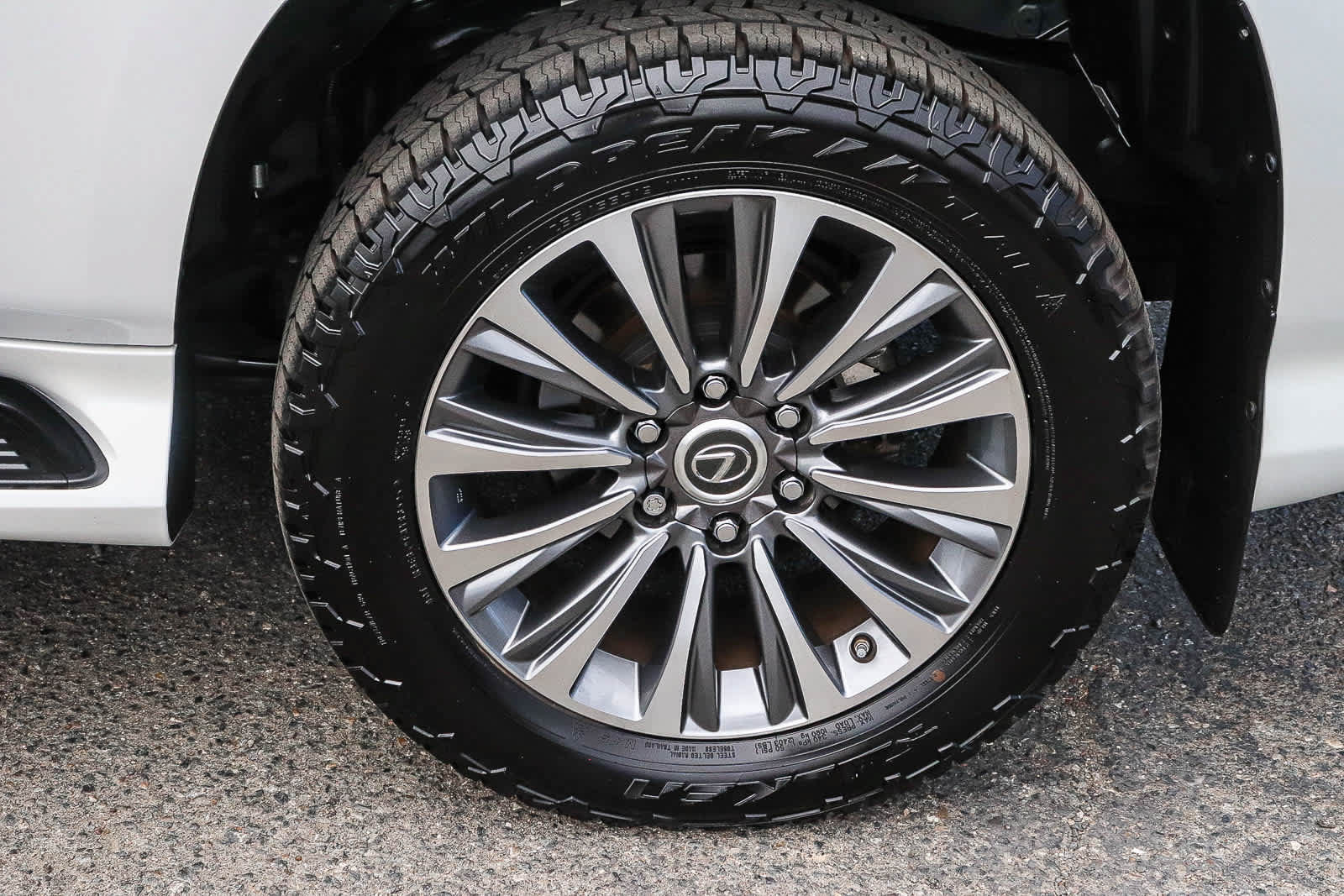 Used 2021 Lexus GX 460 Luxury w/ Off Road Package AWD/4WD image 13