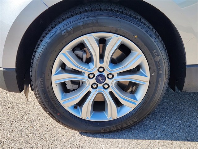 Used 2022 Ford Edge Titanium image 13