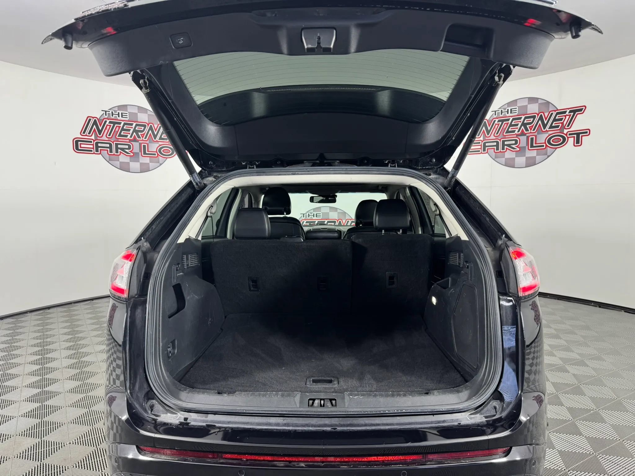 Used 2016 Ford Edge Sport w/ Equipment Group 401A AWD/4WD image 28