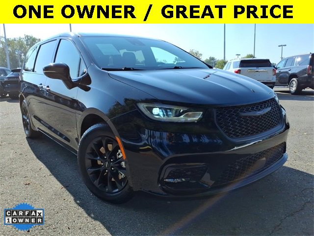 Used 2024 Chrysler Pacifica Limited