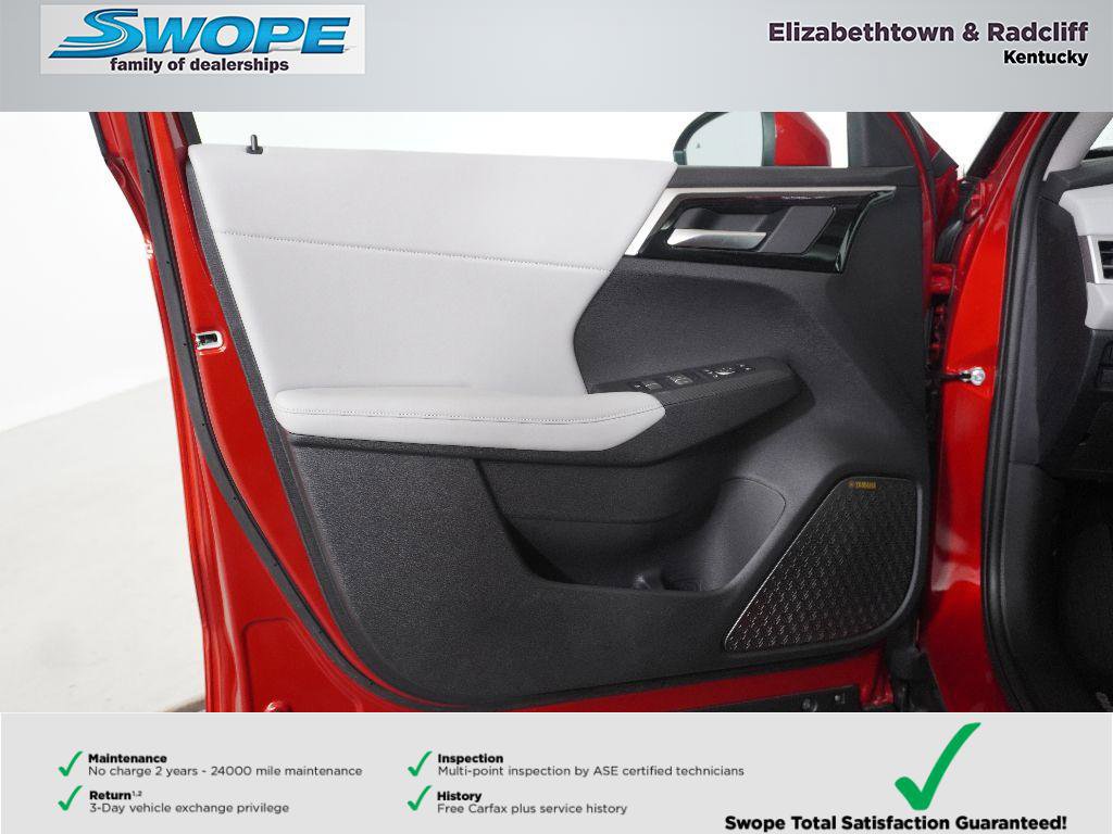 Used 2025 Mitsubishi Outlander SE AWD/4WD image 13