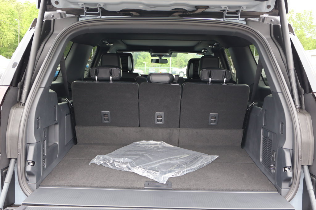 New 2026 Ford Expedition Max Platinum w/ Stealth Appearance Package AWD/4WD image 24