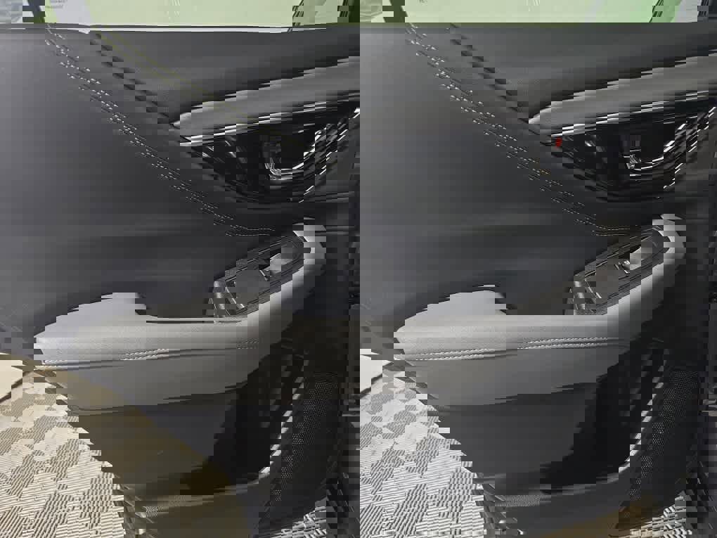 Used 2025 Subaru Outback Onyx Edition image 23