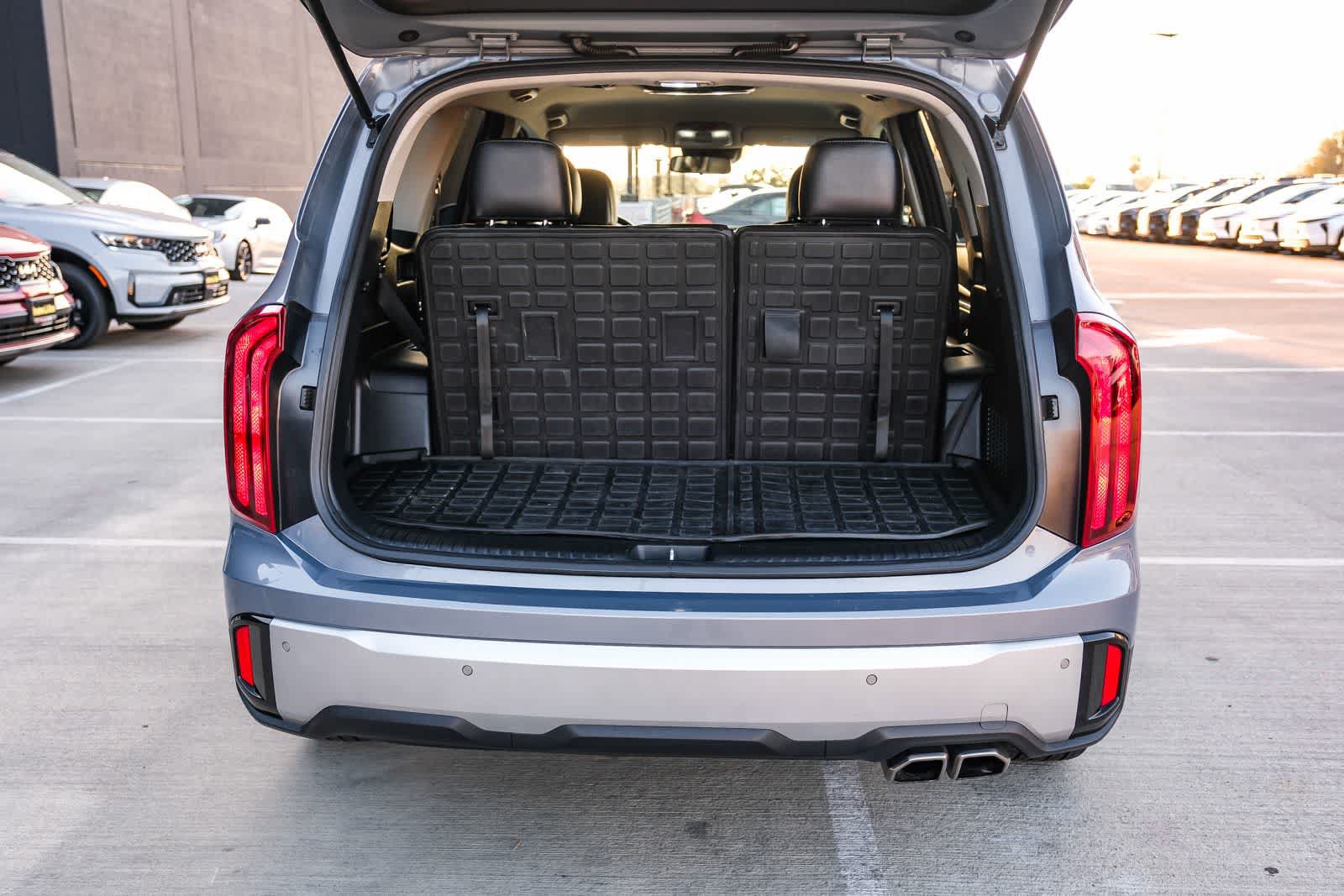 Used 2024 Kia Telluride S FWD image 28