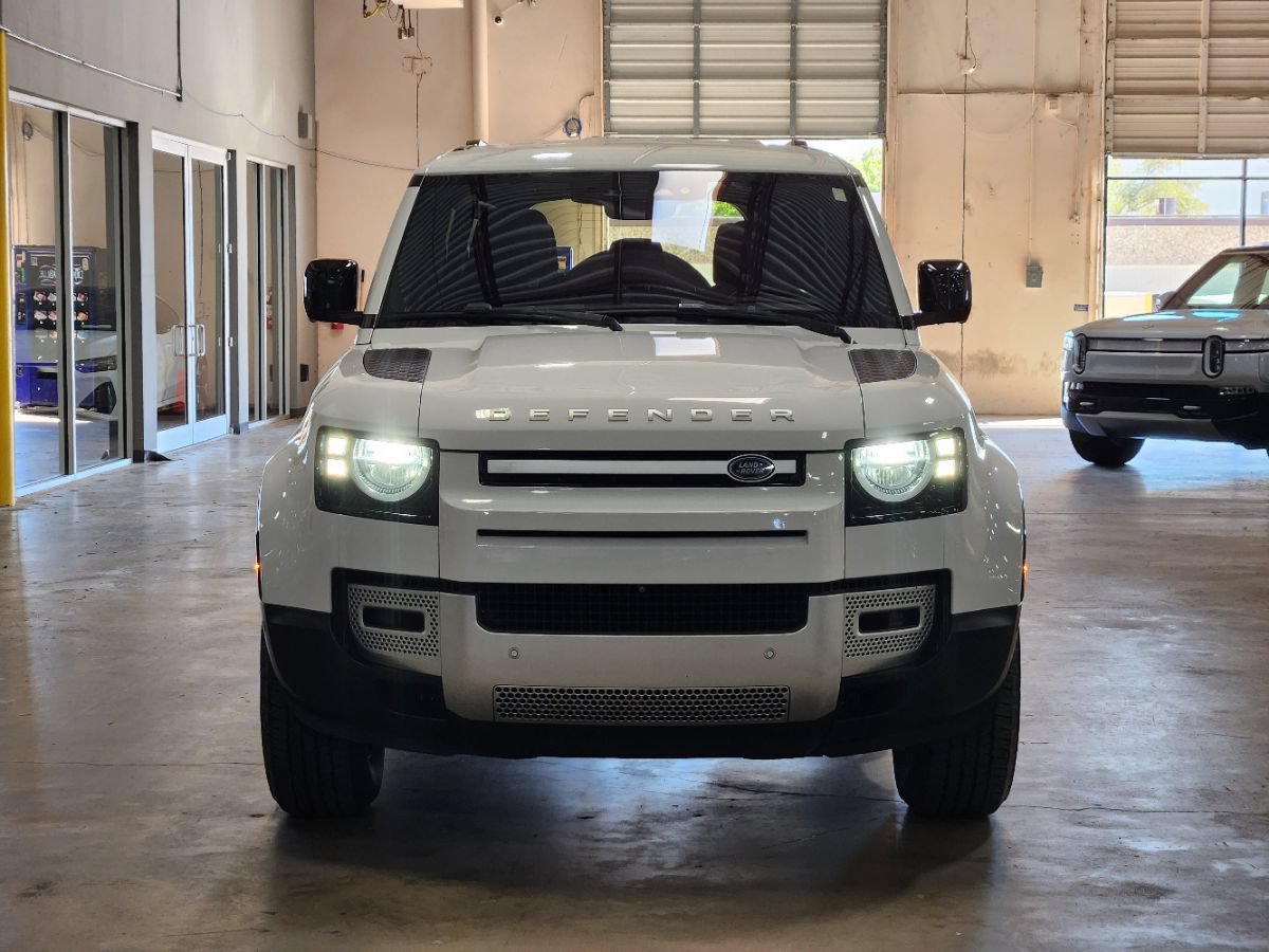Used 2022 Land Rover Defender 110 AWD/4WD image 2