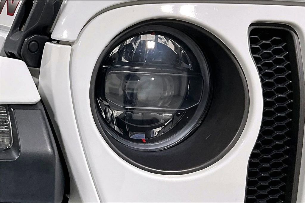 Used 2023 Jeep Wrangler Unlimited Rubicon w/ LED Lighting Group image 39