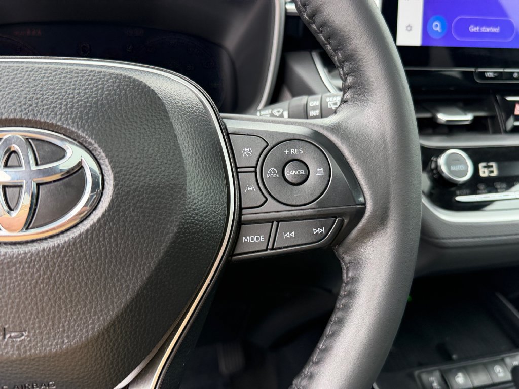 Used 2026 Toyota Corolla Cross XLE w/ Convenience Package AWD/4WD image 19