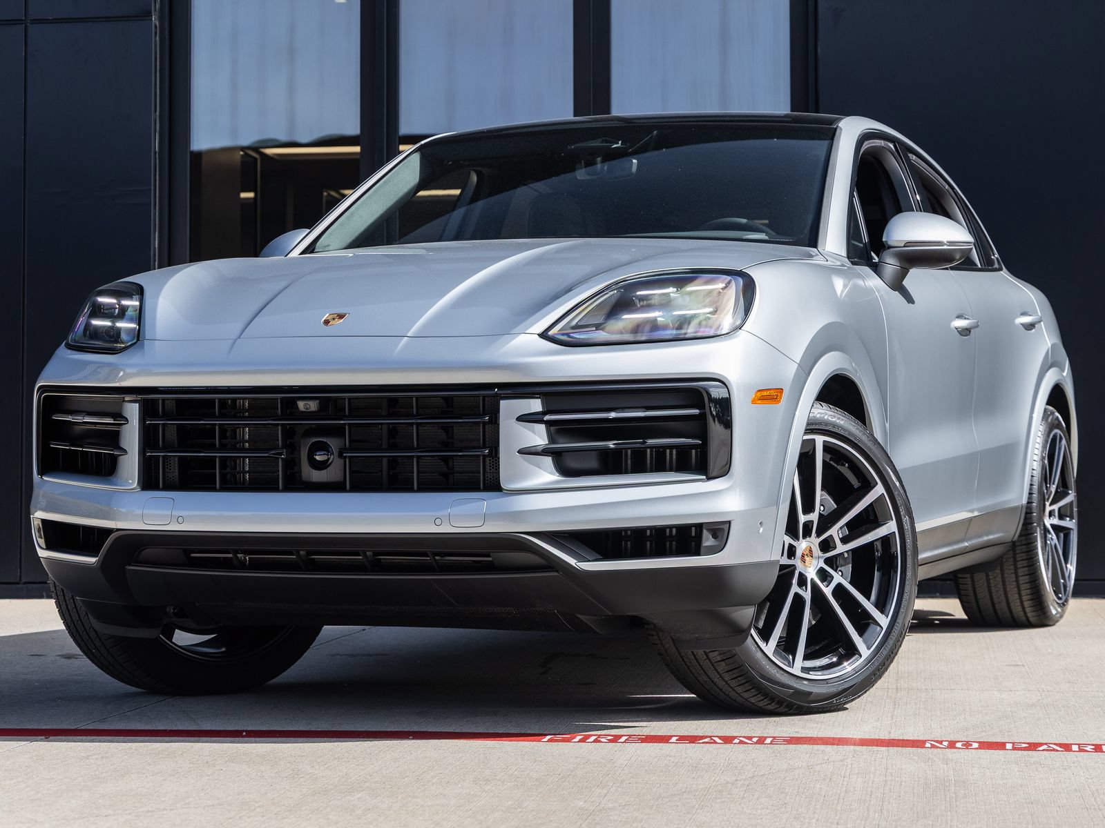 New 2026 Porsche Cayenne Coupe AWD/4WD image 1