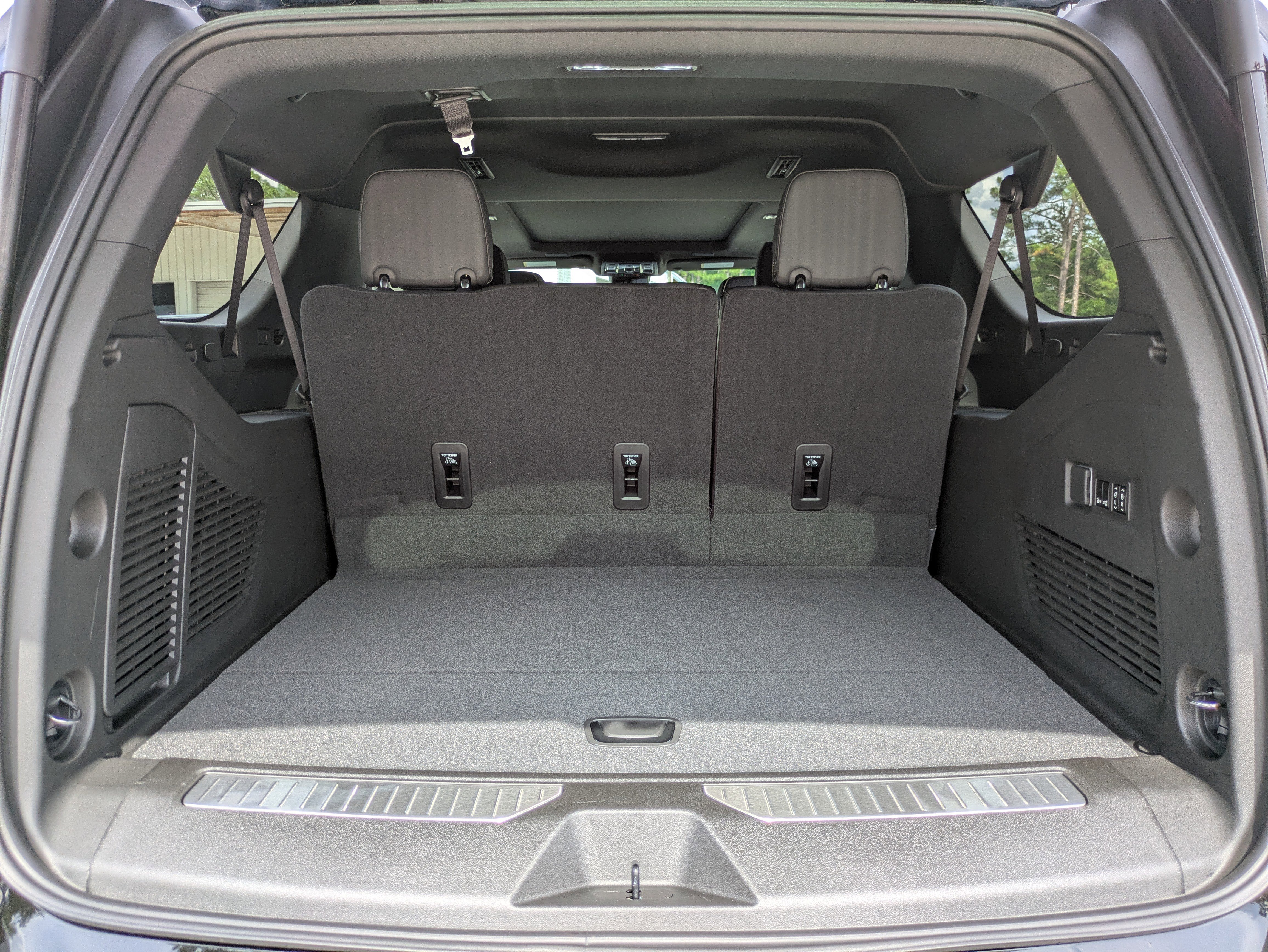 New 2026 Chevrolet Suburban Premier w/ Sun And Tow Package AWD/4WD image 7