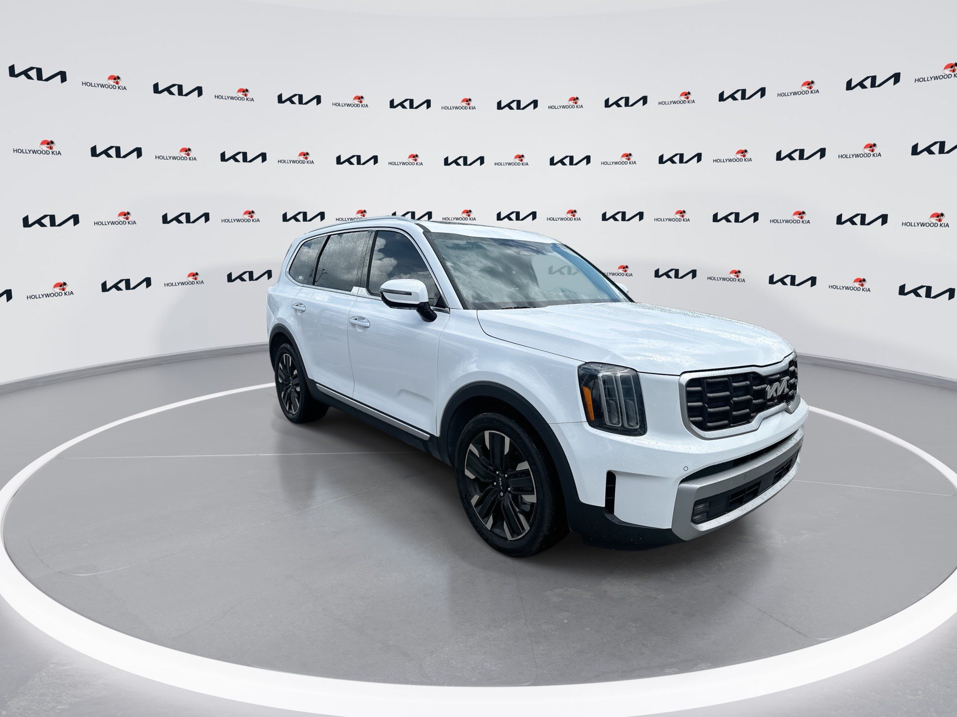 Certified 2023 Kia Telluride SX AWD/4WD image 2