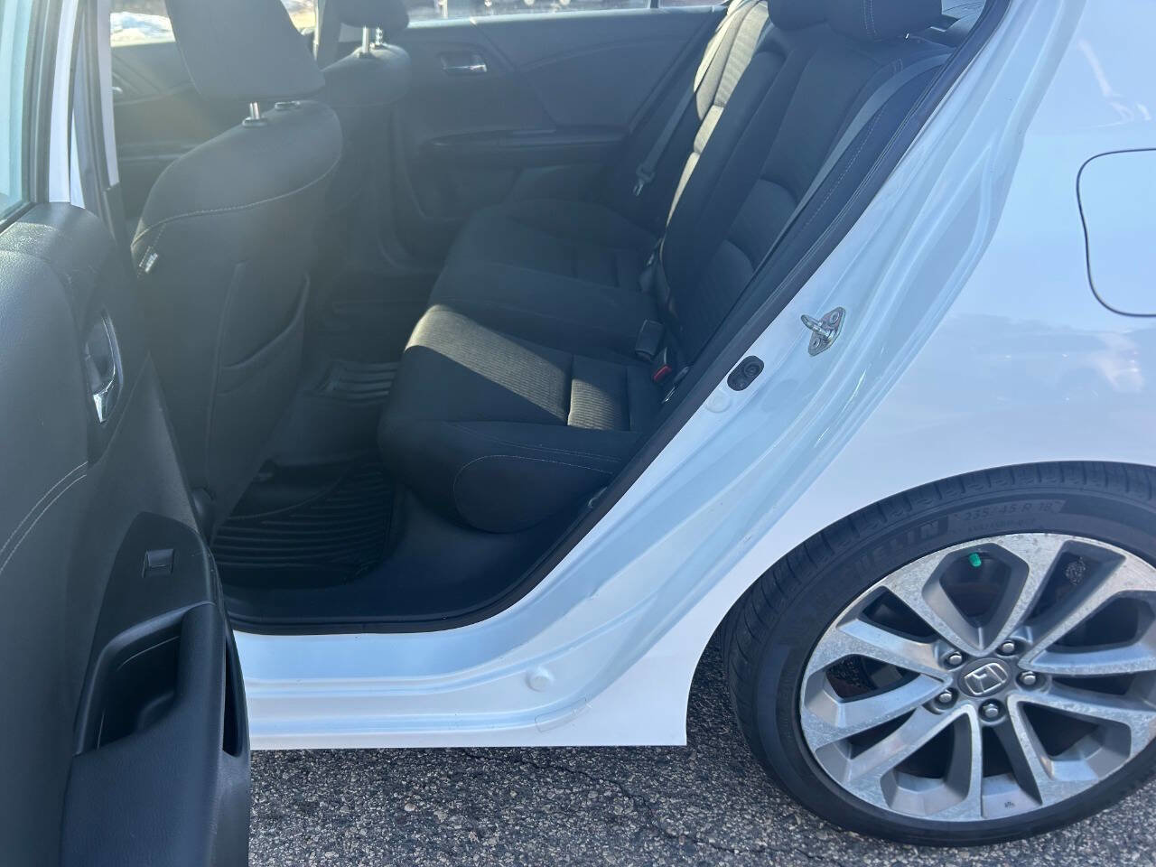Used 2015 Honda Accord Sport image 14