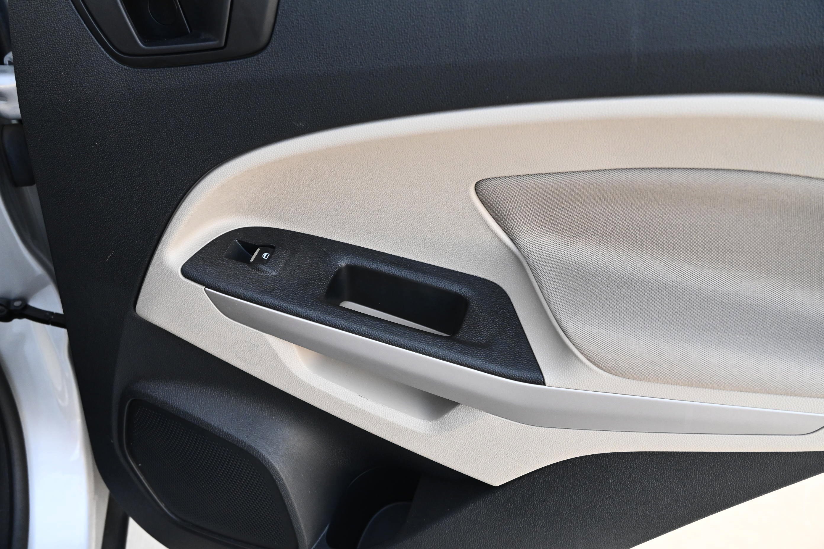 Used 2022 Ford EcoSport S image 33