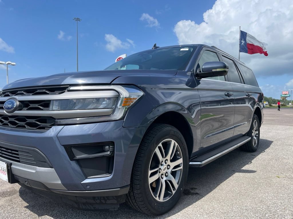 Used 2023 Ford Expedition Max XLT RWD image 11