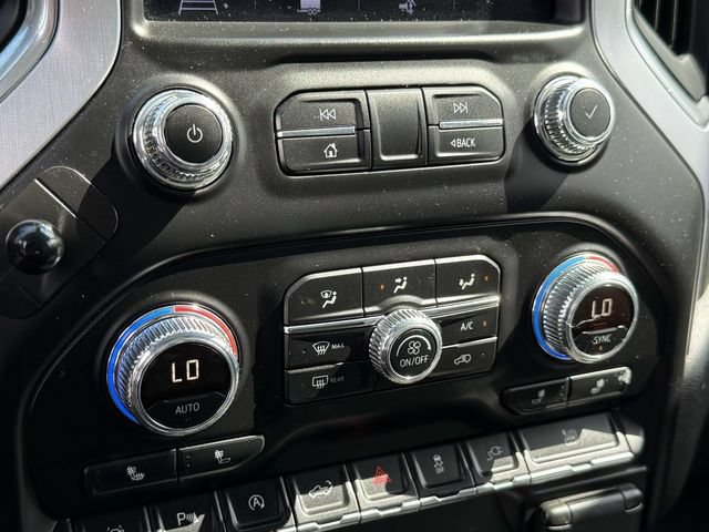 Used 2019 GMC Sierra 1500 SLT w/ Driver Alert Package I AWD/4WD image 17