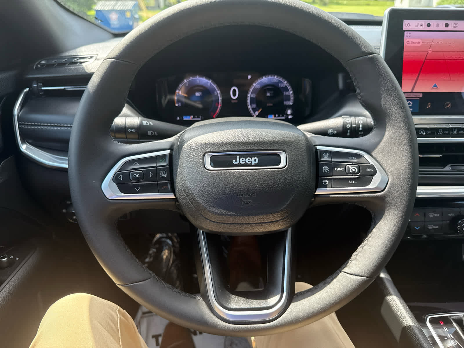 Used 2024 Jeep Compass Limited w/ High Altitude Package image 19