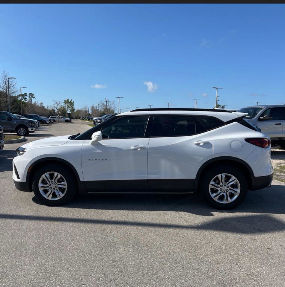 Used 2019 Chevrolet Blazer LT image 2