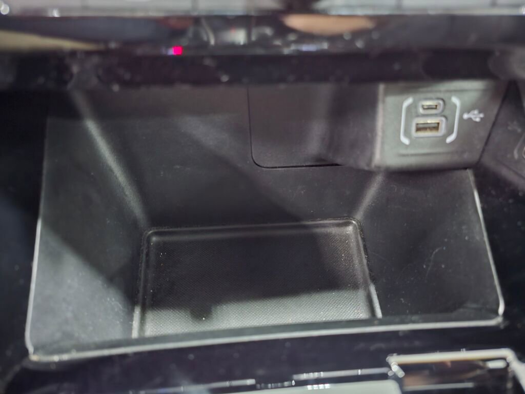 Used 2024 Jeep Compass Limited image 15