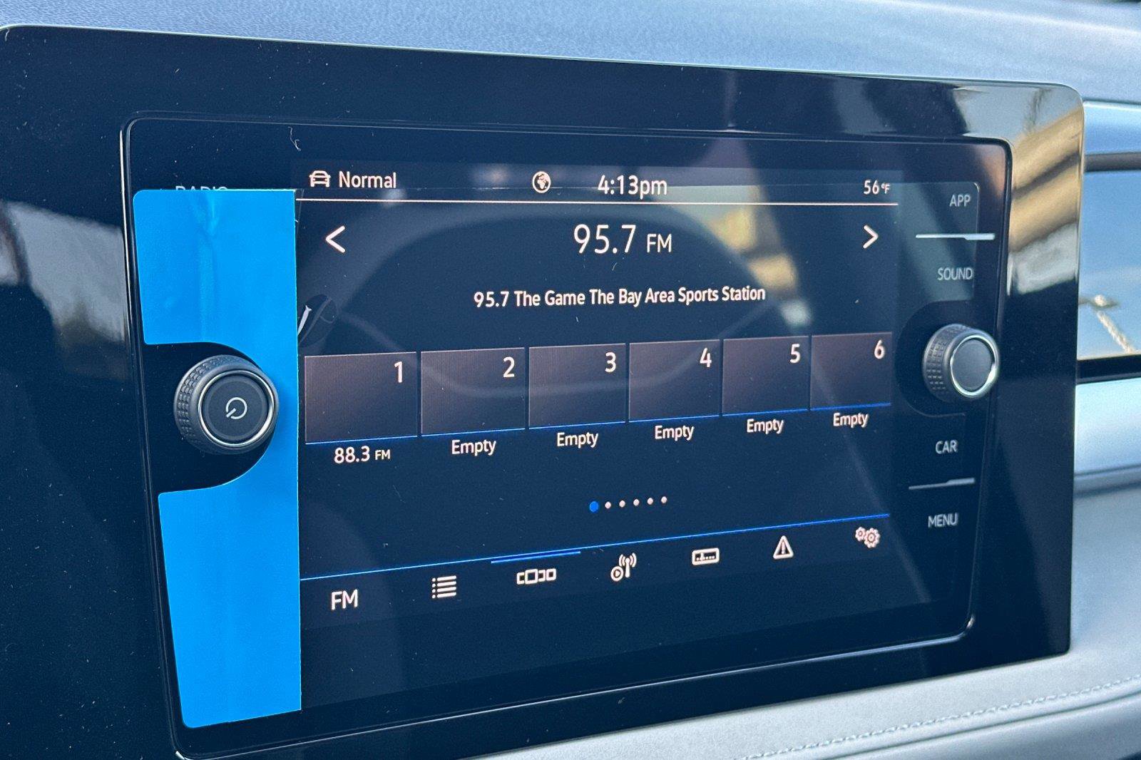 New 2026 Volkswagen Taos SE image 17