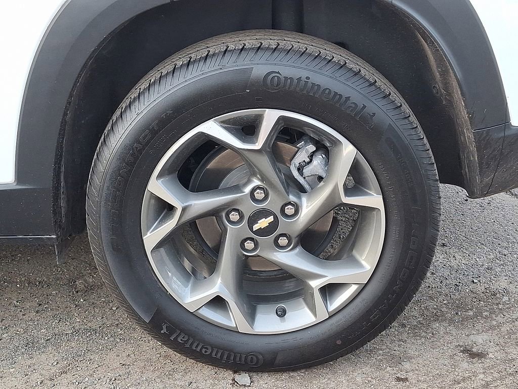 Used 2024 Chevrolet Trax LT w/ Driver Confidence Package image 31