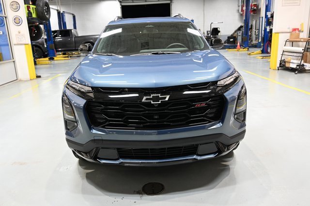 New 2026 Chevrolet Equinox RS w/ LPO, Floor Liner Package image 2