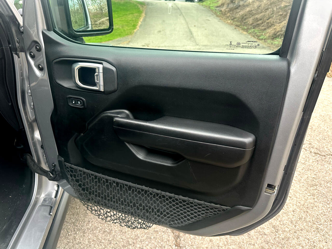 Used 2018 Jeep Wrangler Unlimited Rubicon image 19