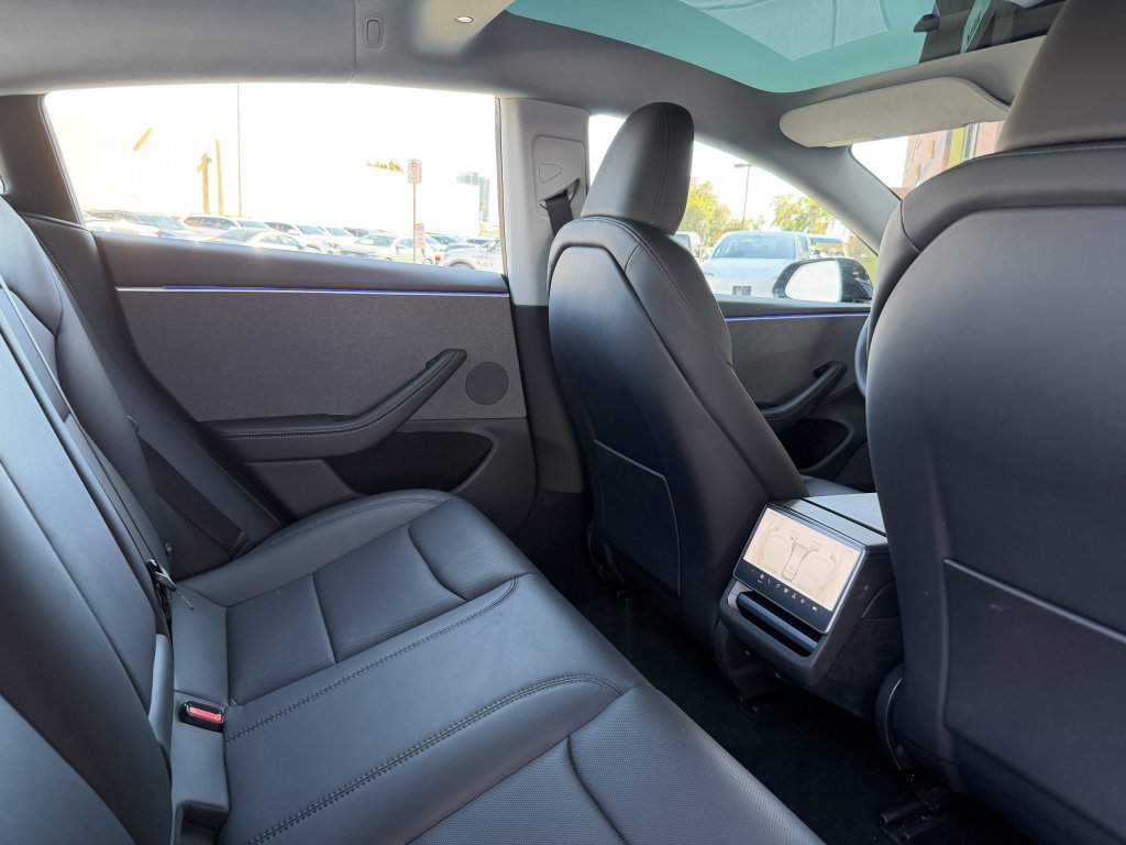 Used 2025 Tesla Model 3 Long Range image 41