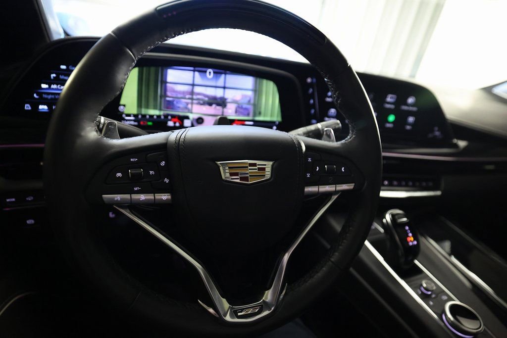 Used 2024 Cadillac Escalade V w/ LPO, ONYX Package image 23