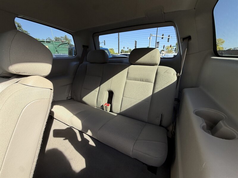 Used 2007 Chrysler Aspen Limited RWD image 16
