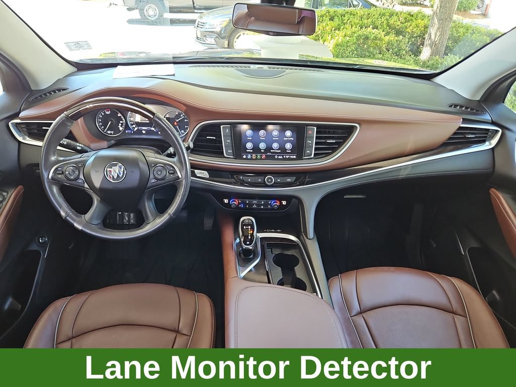 Used 2020 Buick Enclave Avenir w/ Avenir Technology Package AWD/4WD image 9