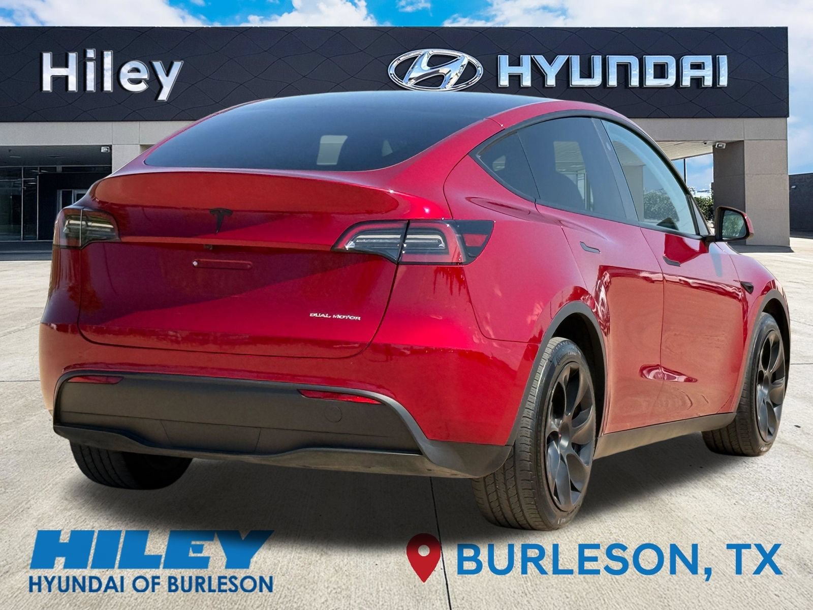 Used 2024 Tesla Model Y Long Range AWD/4WD image 4