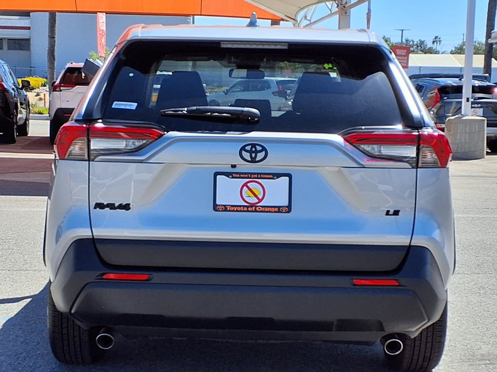 Used 2024 Toyota RAV4 LE FWD image 5