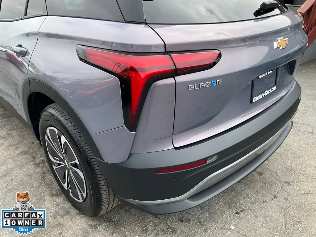Used 2024 Chevrolet Blazer EV LT AWD/4WD image 91