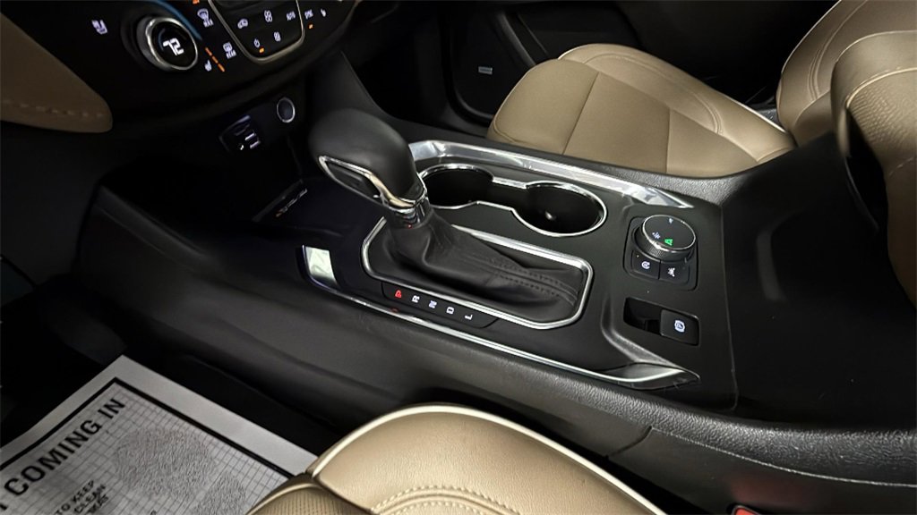 Used 2023 Chevrolet Traverse Premier image 22