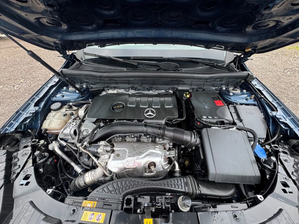 Certified 2022 Mercedes-Benz GLB 250 4MATIC image 23