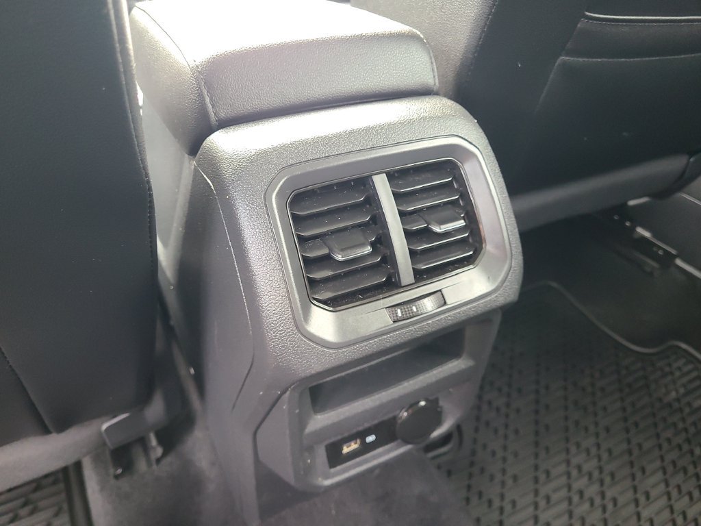 Used 2020 Volkswagen Tiguan SEL FWD image 15