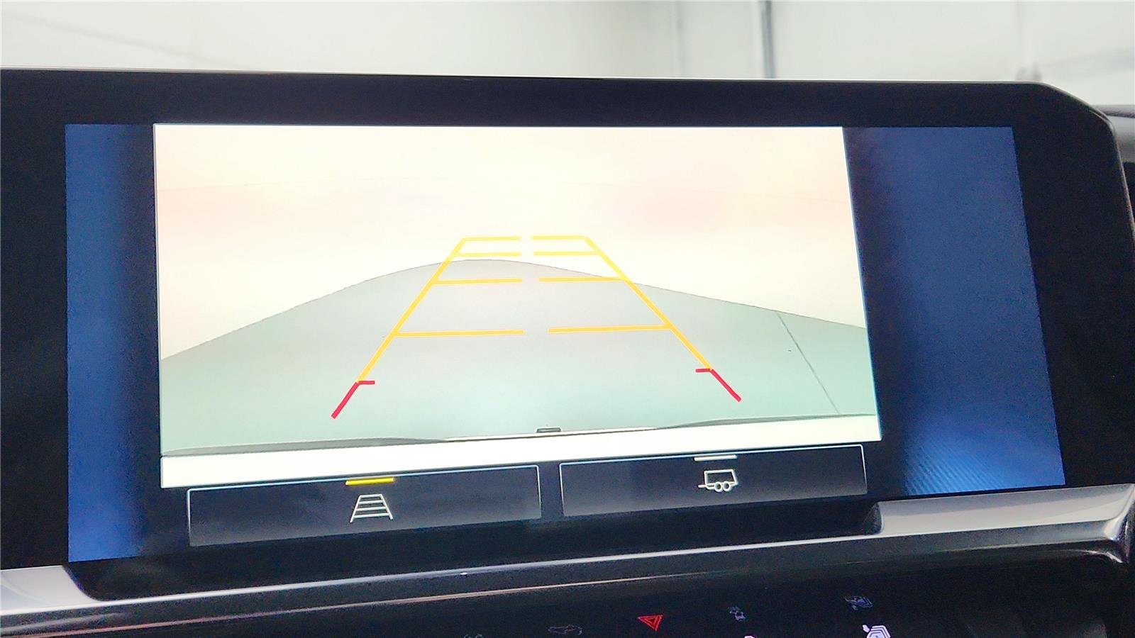 Used 2023 Chevrolet Silverado 1500 LT image 37