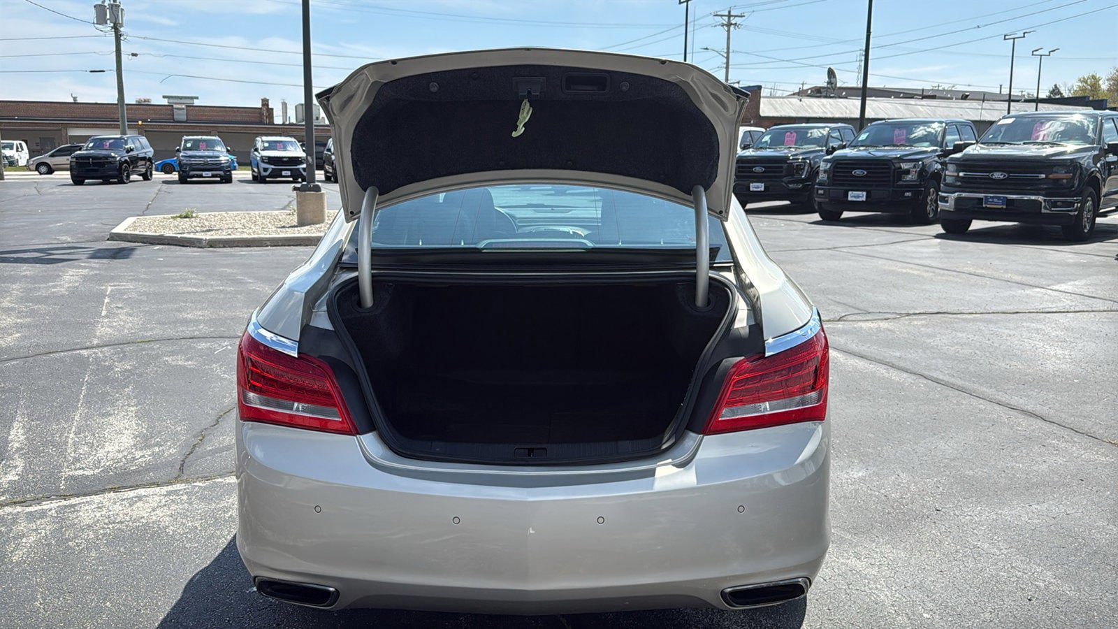 Used 2015 Buick LaCrosse Leather FWD image 11
