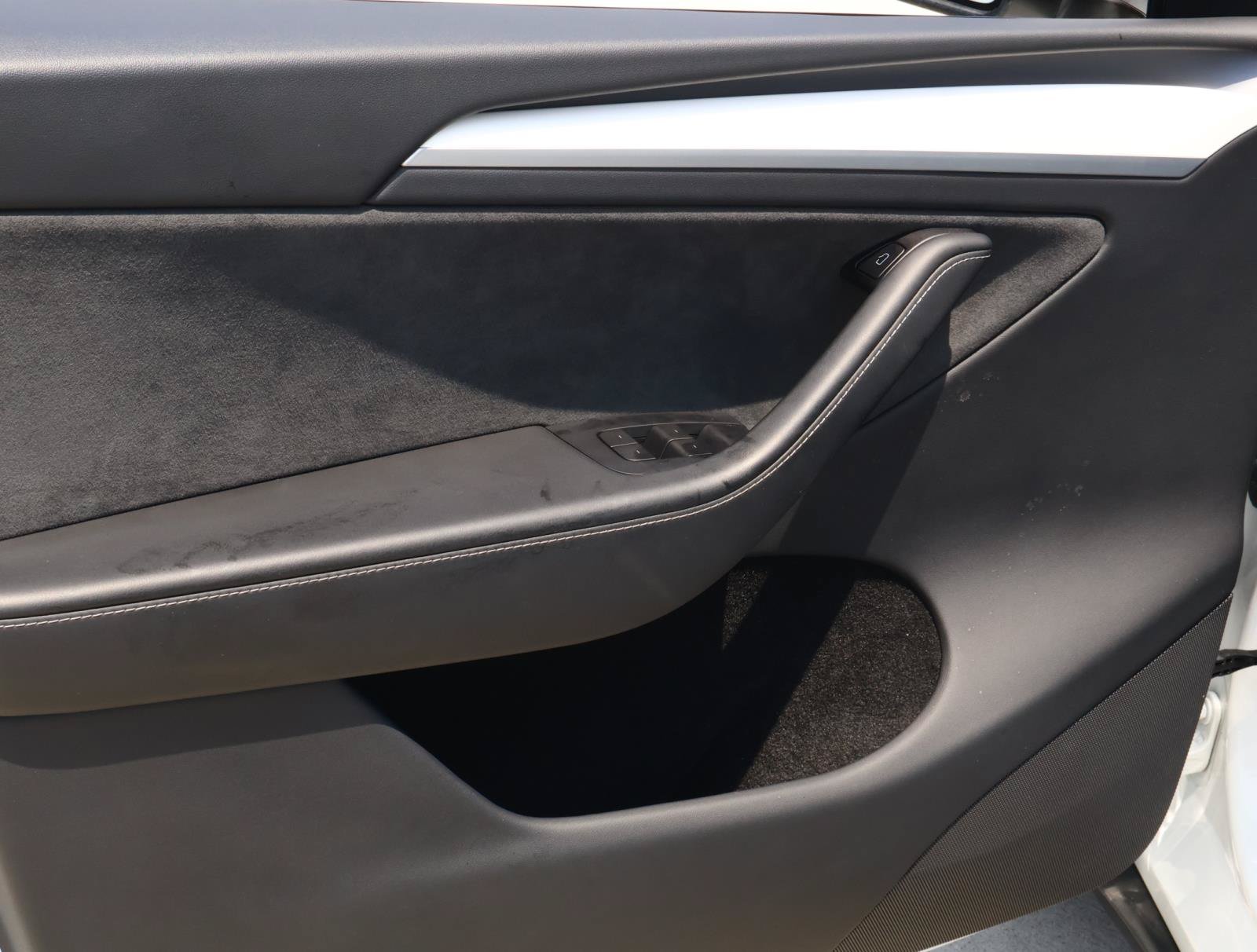 Used 2025 Tesla Model Y Performance AWD/4WD image 13