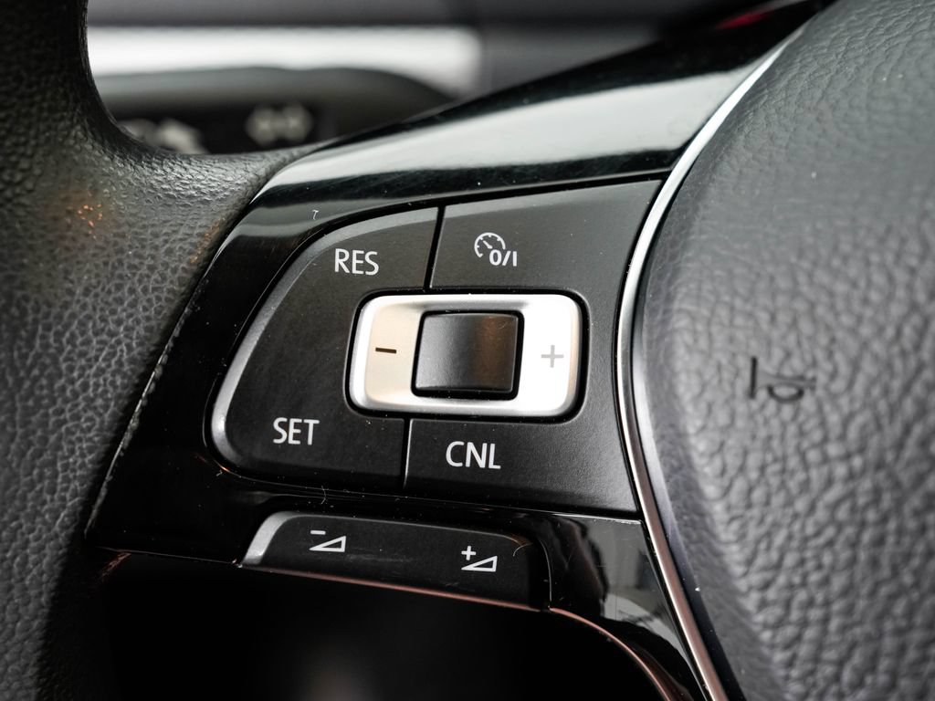 Used 2017 Volkswagen Jetta S w/ Jetta S Cold Weather Package FWD image 13